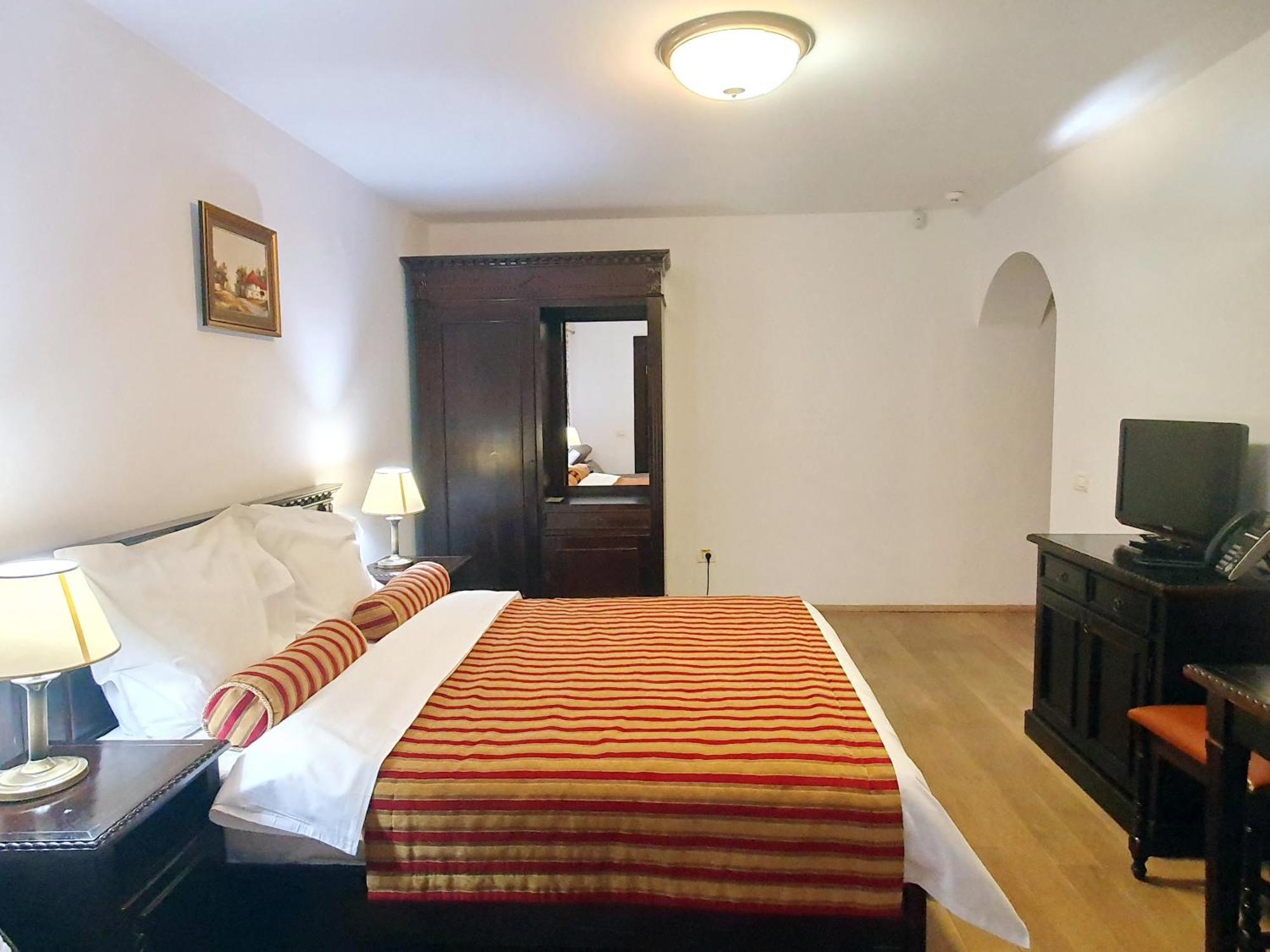 Vila Leonida - Resort Leonida Buşteni Exteriér fotografie