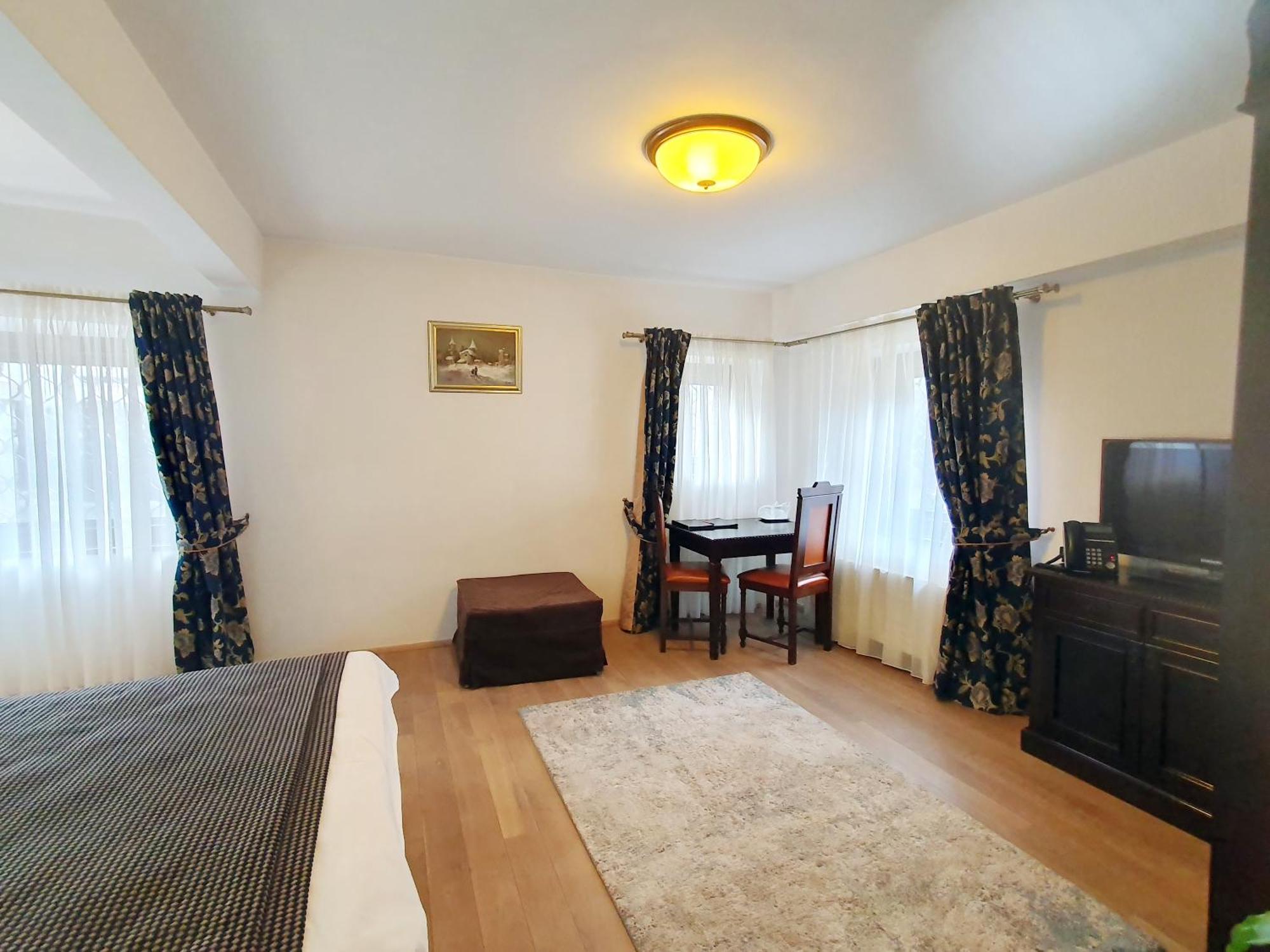Vila Leonida - Resort Leonida Buşteni Exteriér fotografie